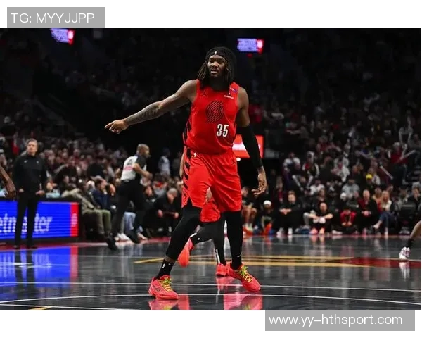 斯普利特称赞克林根防守出色罗威与其配合默契令人印象深刻