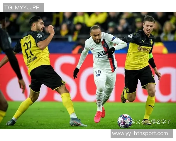 埃因霍温宣布卢克德容告别仪式球员荣登星光大道荣耀时刻